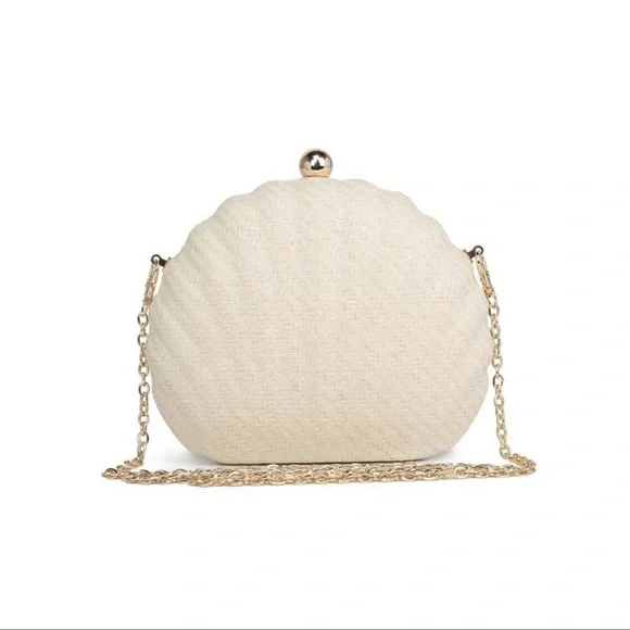 NWT Cream Seashell Purse - Picture 1 of 8